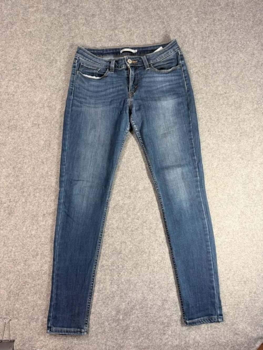 Levi's Women's Skinny Jeans Medium Wash Blue Denim Stretch Jeans Size 30”x34 2/2